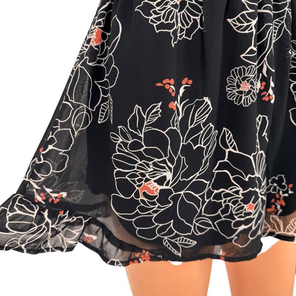 ASTR Black Floral Romper Size Medium Chiffon Boho Dark Romantic Festival Casual - Picture 6 of 16
